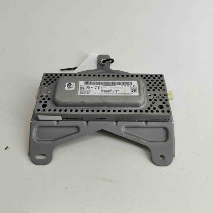 Alt modul de control TESLA MODEL Y 2022 OEM: 1527973-00-D 23786337