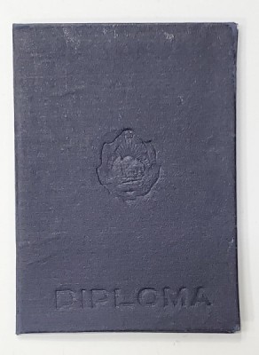 CARNET CARE ATESTA ACORDAREA DIPLOMEI DE INGINER CONSTRUCTII DE AVIOANE , INST.POLITEHNIC BUC. , 10 IUNIE 1957 foto