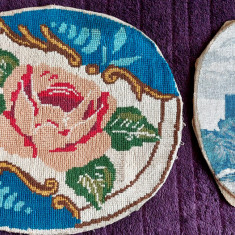 Set 2 goblenuri ovale, trandafir & castel, vintage anii 60