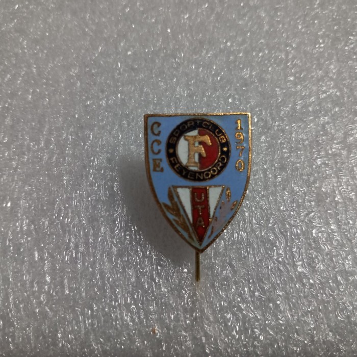 Insigna UTA - FEJENOORD