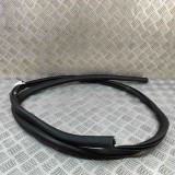 Garnitura ușă dreapta spate FORD USA Mustang Mach-E 2023 OEM: LJ8B-R20708-AC,LJ8B-R20709-AC