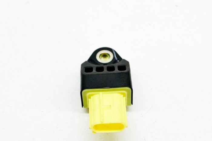 Senzor de impact lateral dreapta TOYOTA PRIUS _W3_ 2010 OEM: 89831-75010 13928264