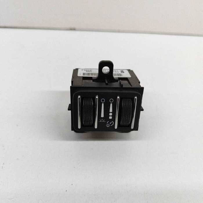 Comutator de reglare &icirc;nălțime faruri MASERATI GHIBLI M157 2016 OEM: 68141052AC,10094190 | 27540870