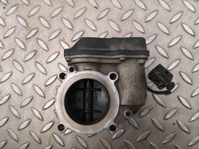 Corp clapetă AUDI A4 8EC, B7 2005 OEM: 06F133062E