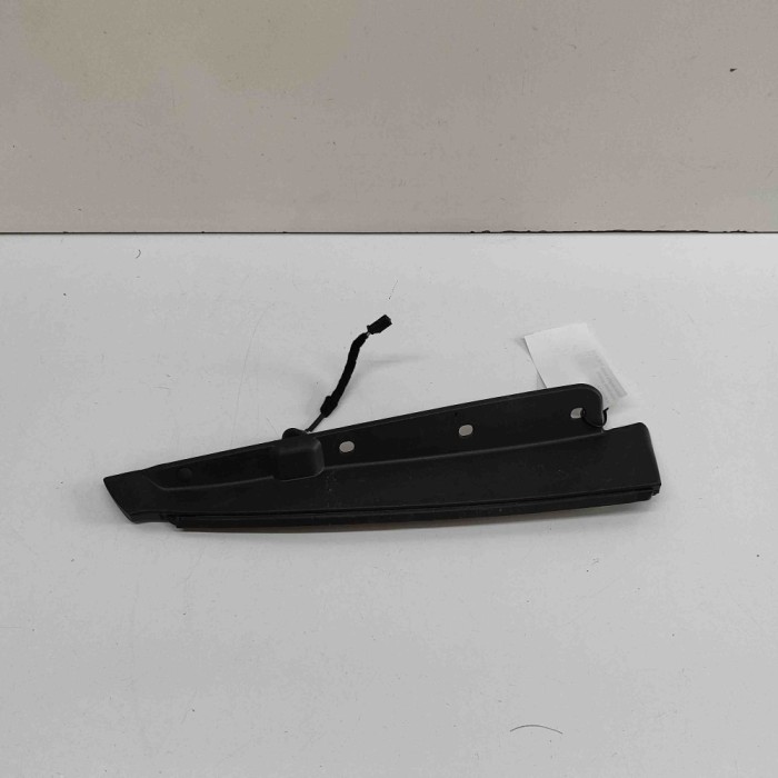 Ornament picurator haion st&acirc;nga FORD KUGA III DFK 2024 OEM: LJ6B-S406A77-AB 32409116