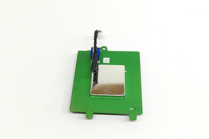 Antena TESLA MODEL Y 2021 OEM: 1079734-00-C 30618118