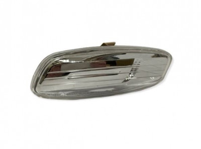 Indicator lateral in oglinda PEUGEOT 207, 2006-2013; 3008, 2009-2016; 308, 2007-2013; 5008, 2009-2013; RCZ, Citroen C3, 2010-2016; C4 (B7), 2010-; C4 foto