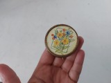 Cutiuta vintage pentru medicamente, Pill Box, metal, 4.5cm diametru