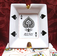SCRUMIERA PORTELAN FIN FRANTA DECOR CARTI DE JOC AS 13.5 CM