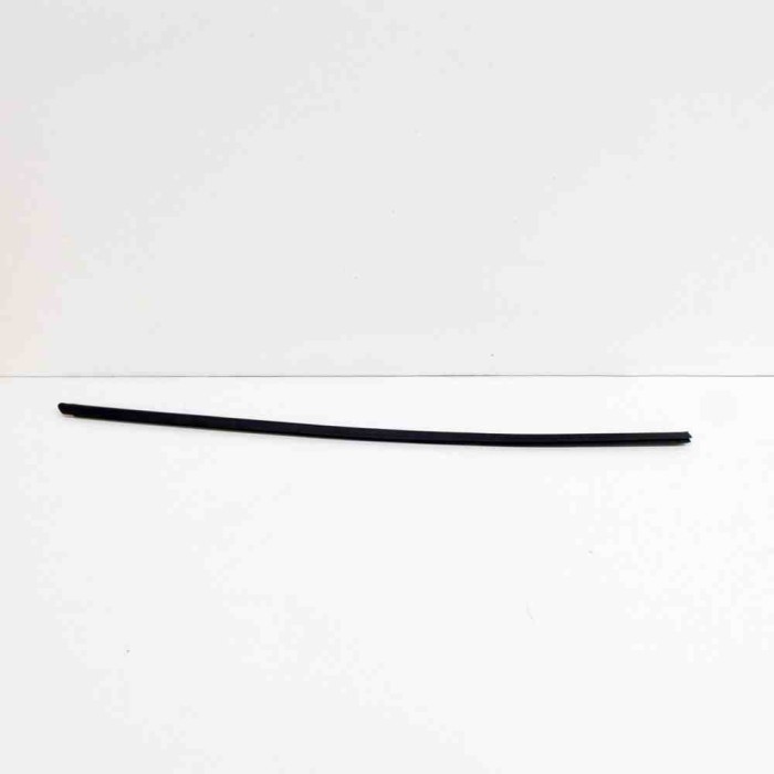 Chedar geam ușă dreapta față VW AMAROK 2H_, S1B 2019 OEM: 2H0837704C