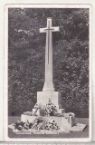 bnk cp Olanda - Arnhem - Cimitirul Eroilor Parasutisti - Monumentul comemorativ - uzata