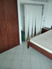 (direct de la proprietar) V&acirc;nd casă la curte