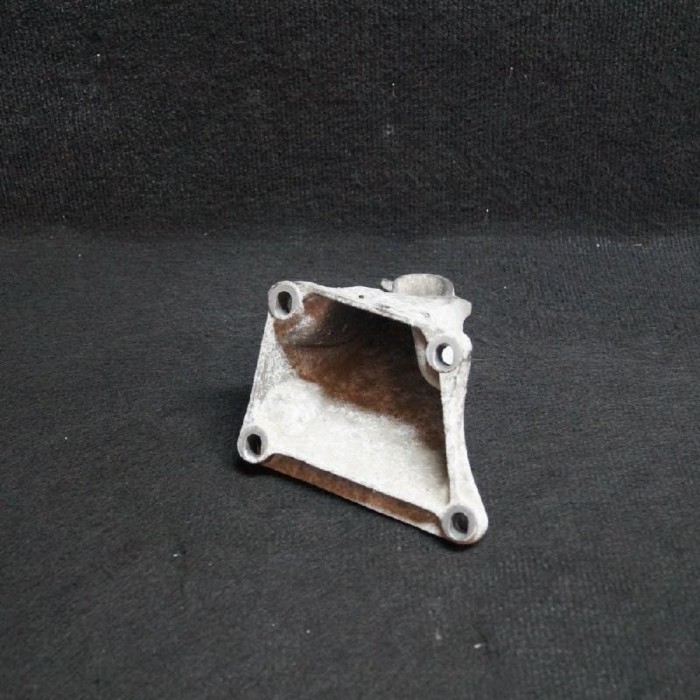 Suport motor dreapta BMW 7 E65, E66, E67 2001 OEM: 6754616 | 1847593