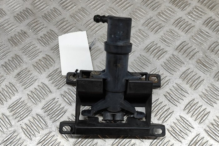 Pompa spălător far dreapta VW TOUAREG 7LA, 7L6, 7L7 2003 OEM: 7L6955978 29438980