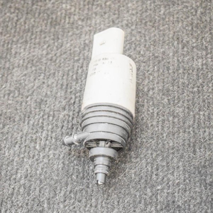 Motor rezervor lichid de parbriz BMW 3 E90 2009 OEM: 6934159 10000661