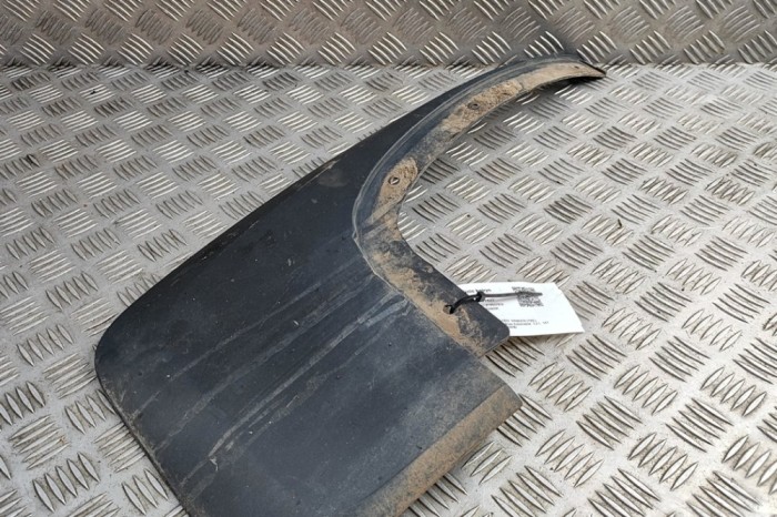 Aparatoare noroi st&acirc;nga spate FORD RANGER TKE 2016 OEM: EB3B-28401-C 31281427