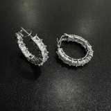 Cercei Rotunzi din Argint 925 cu Cristale in Taietura Patrata (Princess Cut)