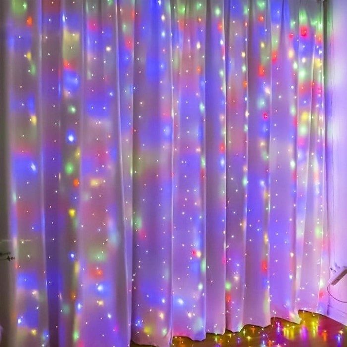 Instalatie luminoasa pentru Craciun, tip perdea, dimensiuni 3X3 m, cu 300 de LED-uri, cu telecomanda si carlige de prindere, multicolor