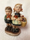 Figurina din portelan german fetita cu baietel, Decorative