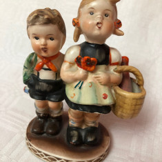 Figurina din portelan german fetita cu baietel