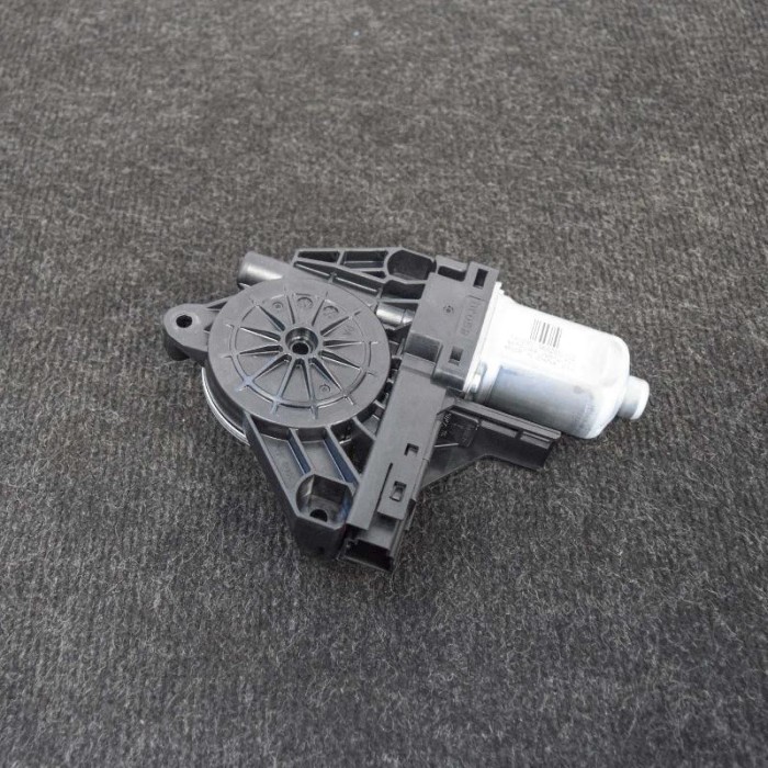 Motor macara geam ușă dreapta spate VOLVO S60 II 2014 OEM: 966265-102 | 4127969