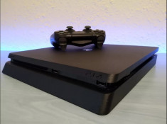 Playstation 4 + 20 jocuri foto