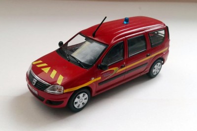 Macheta Dacia Logan MCV - Ixo/Altaya 1/43 foto