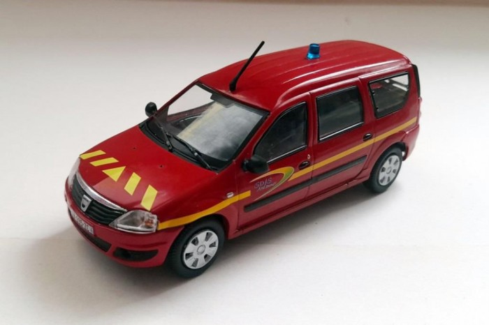 Macheta Dacia Logan MCV - Ixo/Altaya 1/43