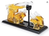 Set Decantor Whisky &icirc;n Form? de Pu?c? &ndash; 850 ml cu 4 Pahare ?i Suport din Lemn WZ4952