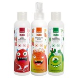 Cumpara ieftin Set cosmetice pentru copii Avon Kids, sampon si balsam 2in1 mar 200ml, gel de dus 2in1 capsuna 200ml, spray descurcator par mango 200ml