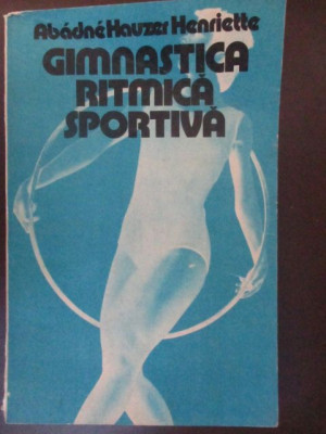 Gimnastica ritmica sportiva foto