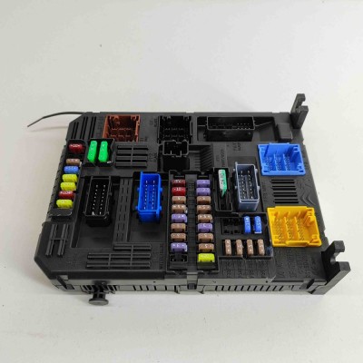 Modul panou de siguranțe OPEL MOKKA 2022 OEM: 9832881080 foto