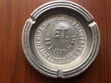 scrumiera veche din metal fonta - facultatea de electrotehnica ET timisoara romania RSR promotia 1979 IPT 1989 10 ani / dimensiuni 14 cm / 2 cm