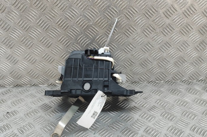 Timonerie cutie de viteze LEXUS IS II GSE2_, ALE2_, USE2_ 2005 OEM: Sedan | 29072925