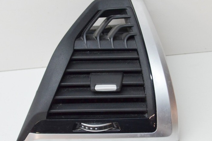 Gura de ventilație planșa de bord BMW X3 G01, F97 2019 OEM: 9363445 13851668