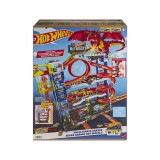 Hot Wheels City Super Garaj cu 2 Mașinuțe, Piste și Dragon. Garaj pentru 50+ Mașinuțe, Compatibil cu alte Seturi Hot Wheels