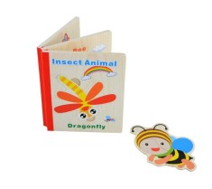 Carte 6 Puzzle-uri din lemn &ndash; Insecte, limba Engleza, 30 piese, 3 ani+