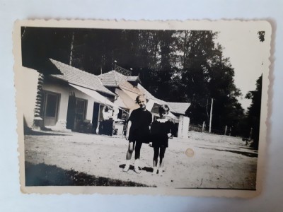 Fotografie cu 2 copii la Călimănești foto