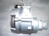 Motor inductiv cu reductie