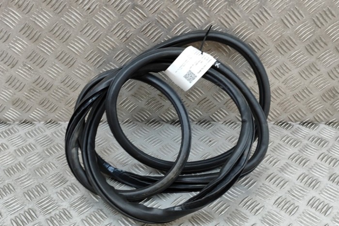 Garnitura ușă st&acirc;nga față HONDA CR-V VI RS_, RY_ 2024 OEM: 72350-3B4-H01 | 28138595