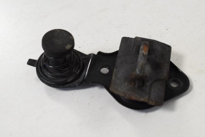 Zăvor de siguranță capota MERCEDES-BENZ CLS C219 2006 OEM: A2118800360 10040681