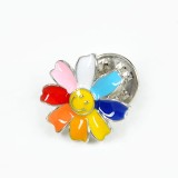 Brosa martisor floare cu petale multicolore