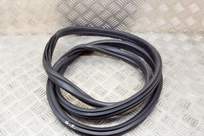 Garnitura ușă st&acirc;nga spate BMW 3 G20, G28 2021 OEM: 7407375 | 14678410
