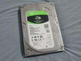Hard disk intern Seagate BarraCuda 1TB SATA-III 7200RPM 64MB ST1000DM010