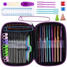 Set de crosetat complet cu 50 de piese,ace,carlige,accesorii + husa de depozitare inclusa