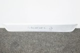 Ornament prag st&acirc;nga față TESLA MODEL 3 2019 OEM: 1504763-00-A 11253060