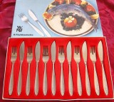 SET TACAMURI WMF PENTRU PESTE CUTITE SI FURCULITE DECORATE CU PESTI