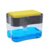 Dispozitiv 2 &icirc;n 1 eMazing pentru detergent lichid, destinat spălării vaselor și igienei sanitare, cu suport integrat pentru bureți de bucătărie. Capac