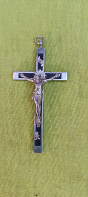 Vechi pandativ crucifix, alama argintata inceput de secol 20 foto