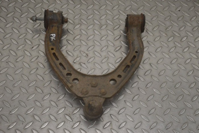 Braț superior st&acirc;nga față TESLA MODEL S 2014 OEM: 6006532-00-A 23955971